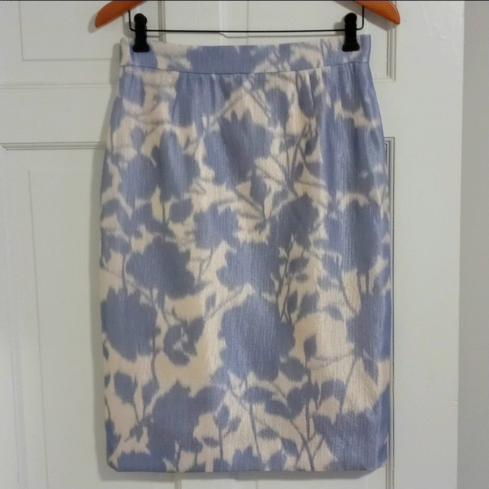 🆕️ 💙Escada💙 - "Ravu" Blue/Cream Floral Silk/Cotton Pencil Skirt - Picture 2 of 13